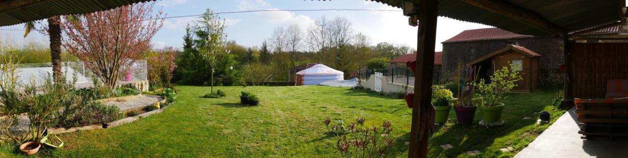 Yourtes Du Bocage Bazoges-en-Pareds Buitenkant foto