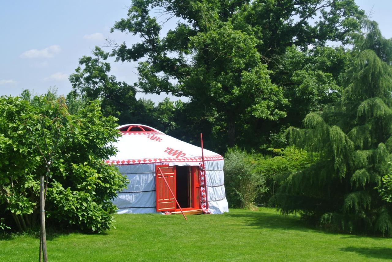 Yourtes Du Bocage Bazoges-en-Pareds Buitenkant foto