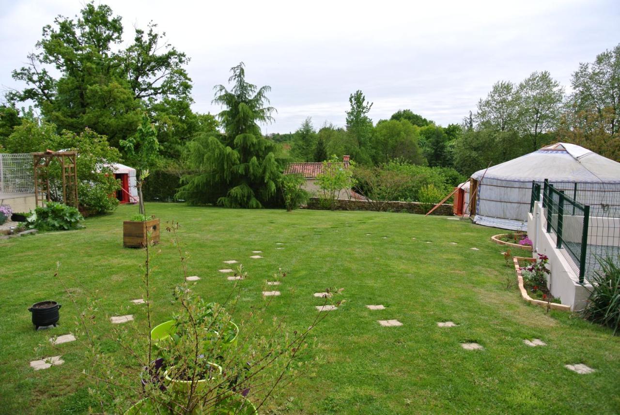 Yourtes Du Bocage Bazoges-en-Pareds Buitenkant foto