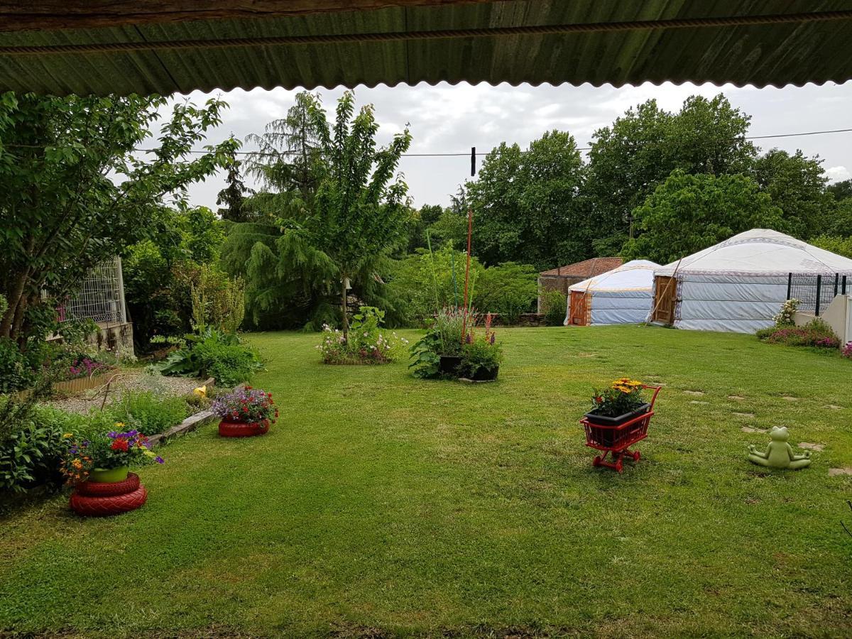 Yourtes Du Bocage Bazoges-en-Pareds Buitenkant foto